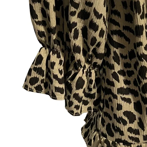 Glam Green Leopard Long Sleeve Dress Size Medium - Picture 3 of 7